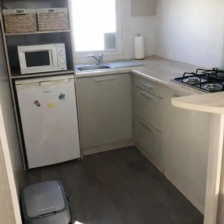 Nordsee-glamping Mobilheim 2416 펜션 브레데네